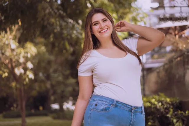 Czym charakteryzuje się odzież plus size?