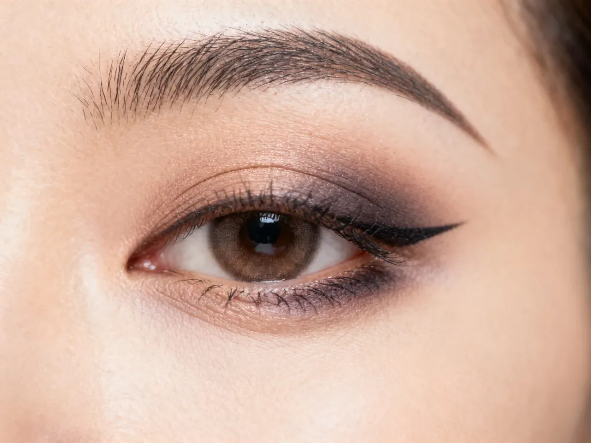 Softly blended smoky eye makeup created with an eyeliner pencil